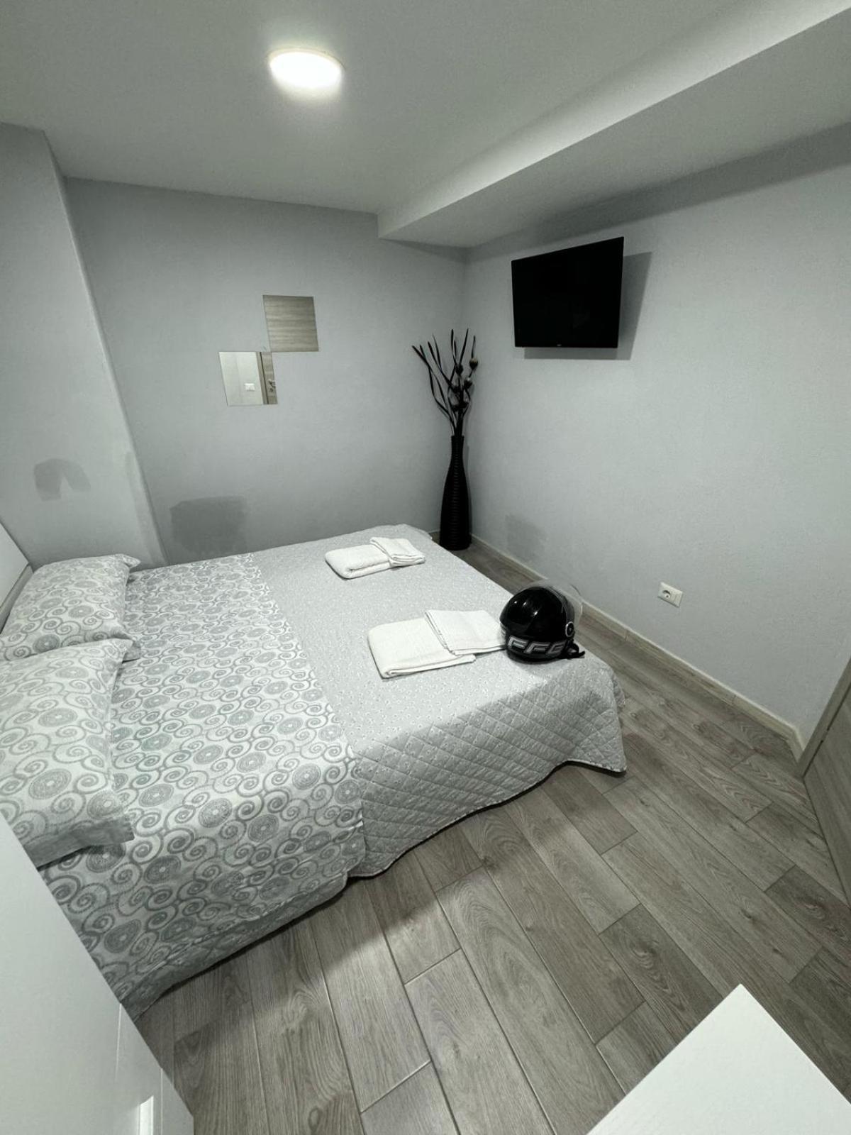 Apartment House Montesanto 11