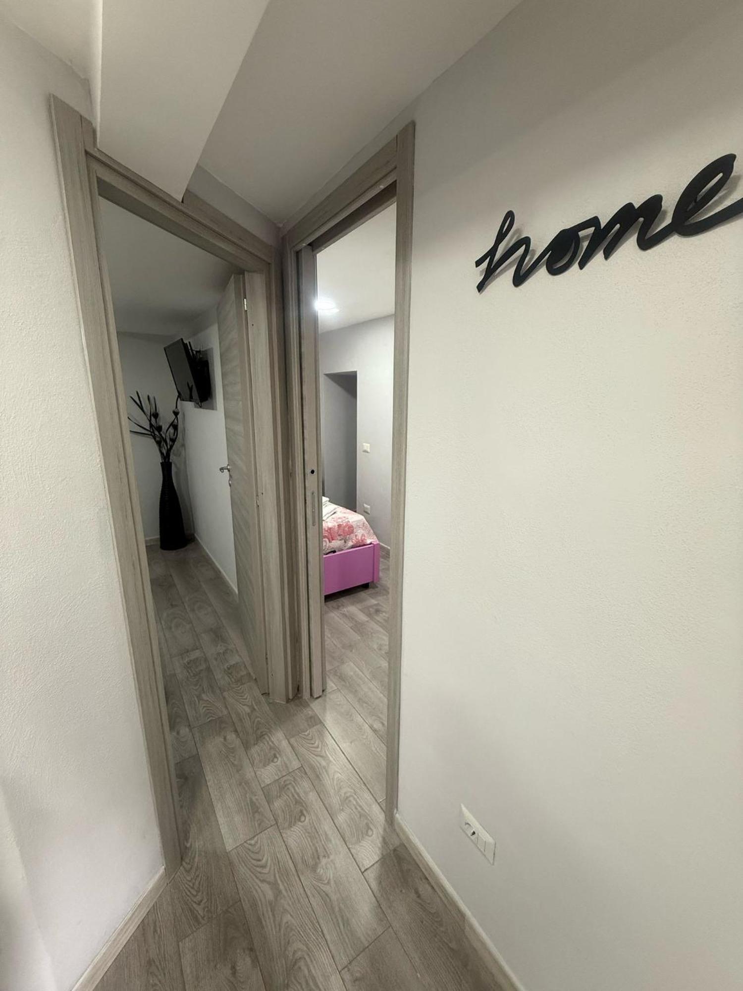 Apartment House Montesanto 11 Naples